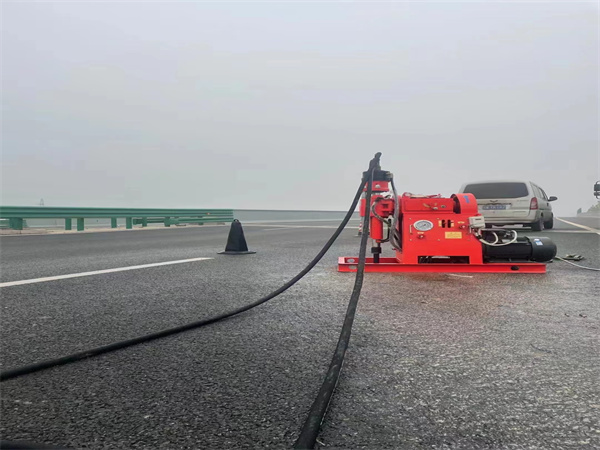 藤县马路路基路面开裂下沉注浆加固灌浆